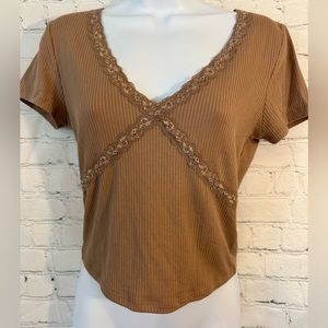 Nwt Pink Rose low V top